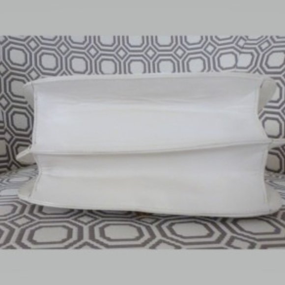 Frenchy of California Ivory Handbag with Detachable Strap - Picture 7 of 10